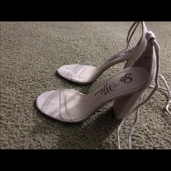 Fashion Nova heels - Picture 2 of 3